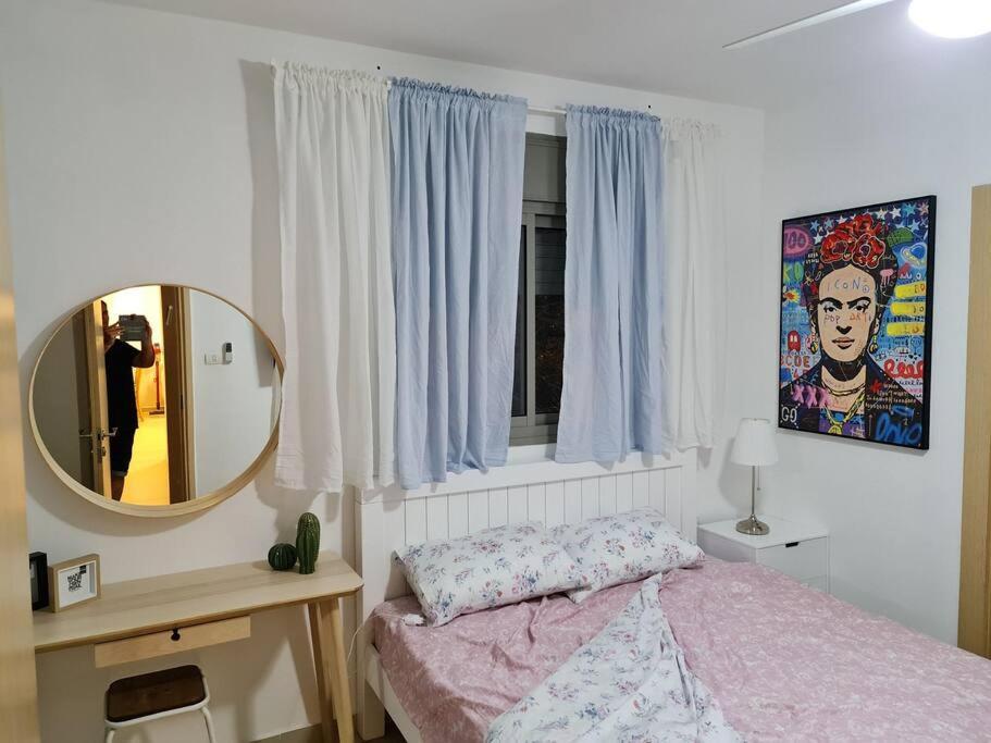 מרחק נגיעה בתקווה Apartment Petach Tikva Екстериор снимка
